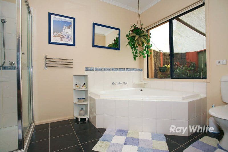 4 Amstel Mews, CRANBOURNE VIC 3977, Cranbourne - Thumbnail 5
