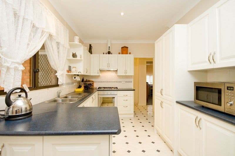48 Nilpena Avenue, PARK HOLME SA 5043, Park Holme - Thumbnail 2