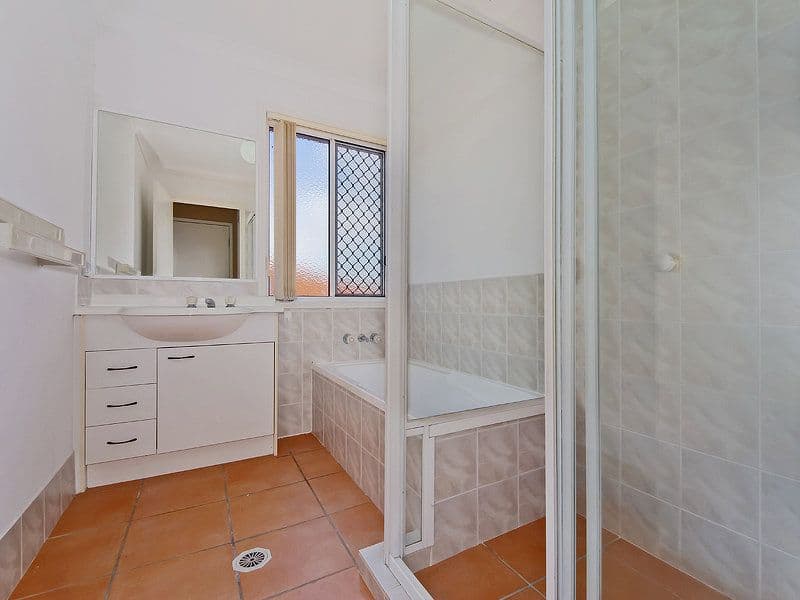 4 Oxbridge Chase, ARUNDEL QLD 4214, Arundel - Thumbnail 7