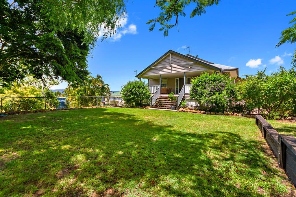 7 Drem Street, Toogoolawah QLD 4313, Toogoolawah - Thumbnail 2
