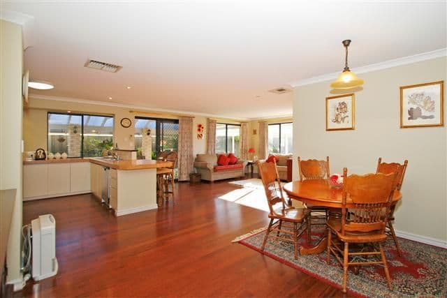 7 Wilton Mews, CANNING VALE WA 6155, Canning Vale - Thumbnail 2