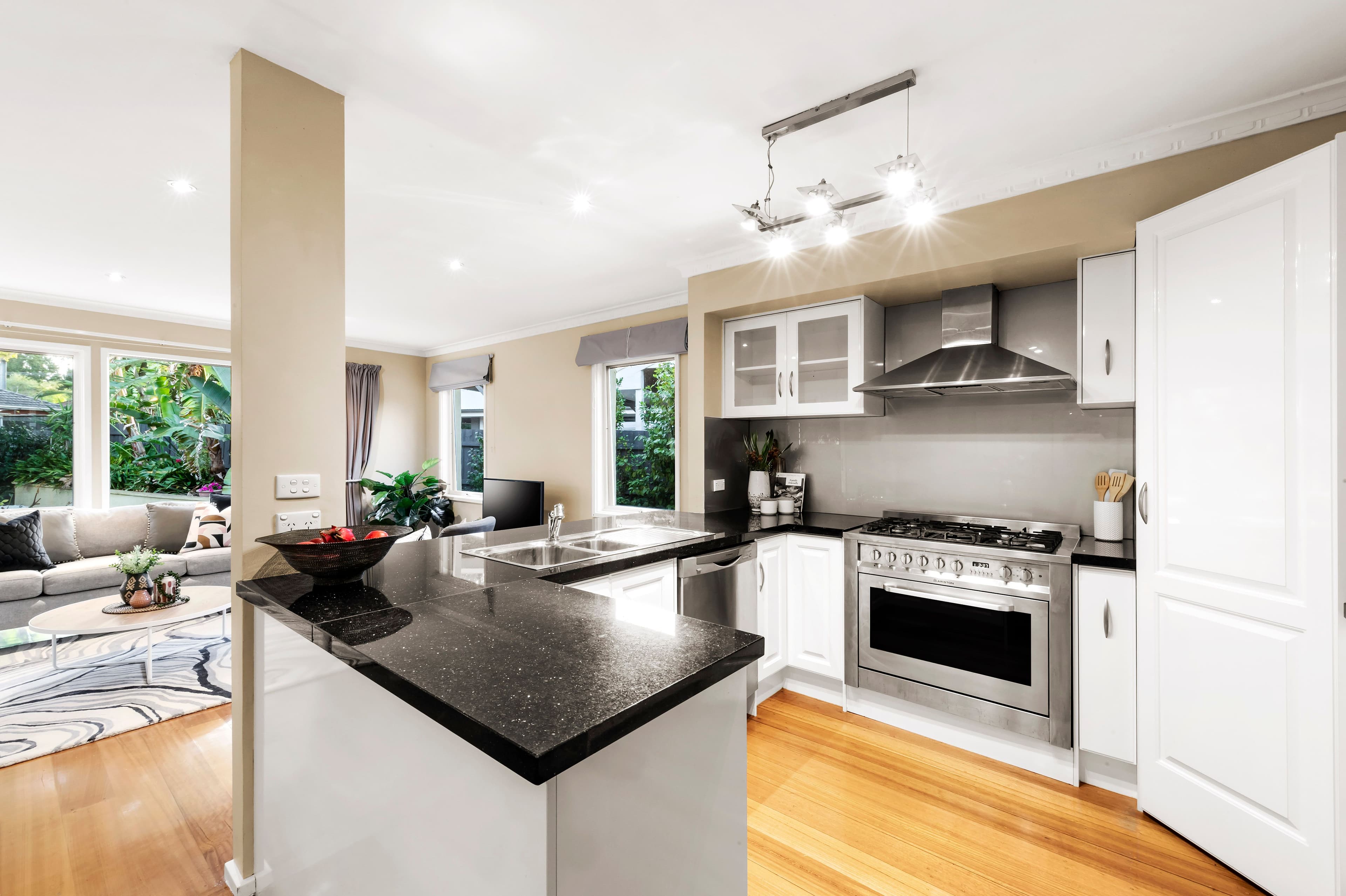 14 Dudley Avenue, Wantirna VIC 3152, Wantirna - Thumbnail 5