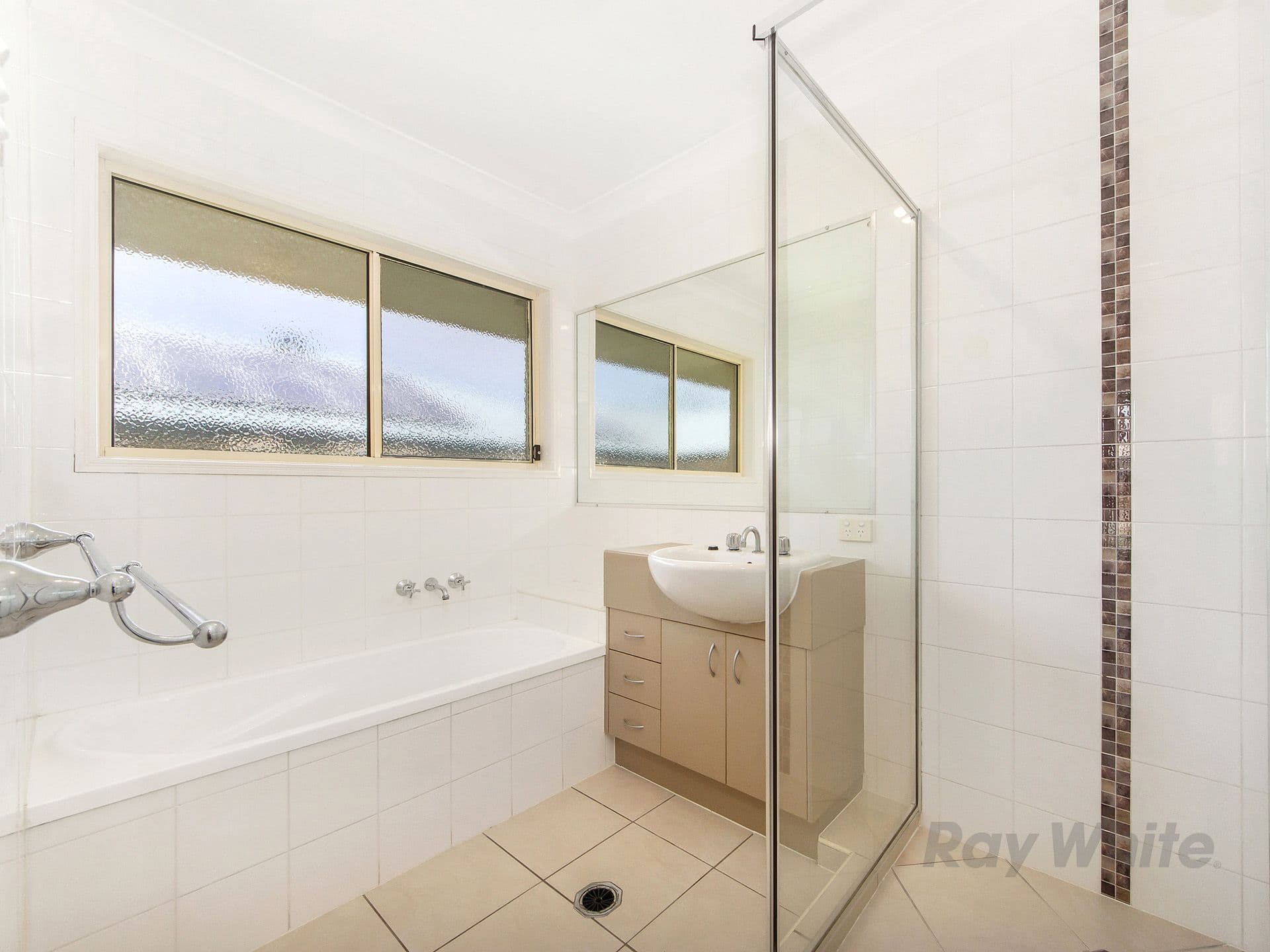 4 Eumundi Street, Ormeau QLD 4208, Ormeau - Thumbnail 8