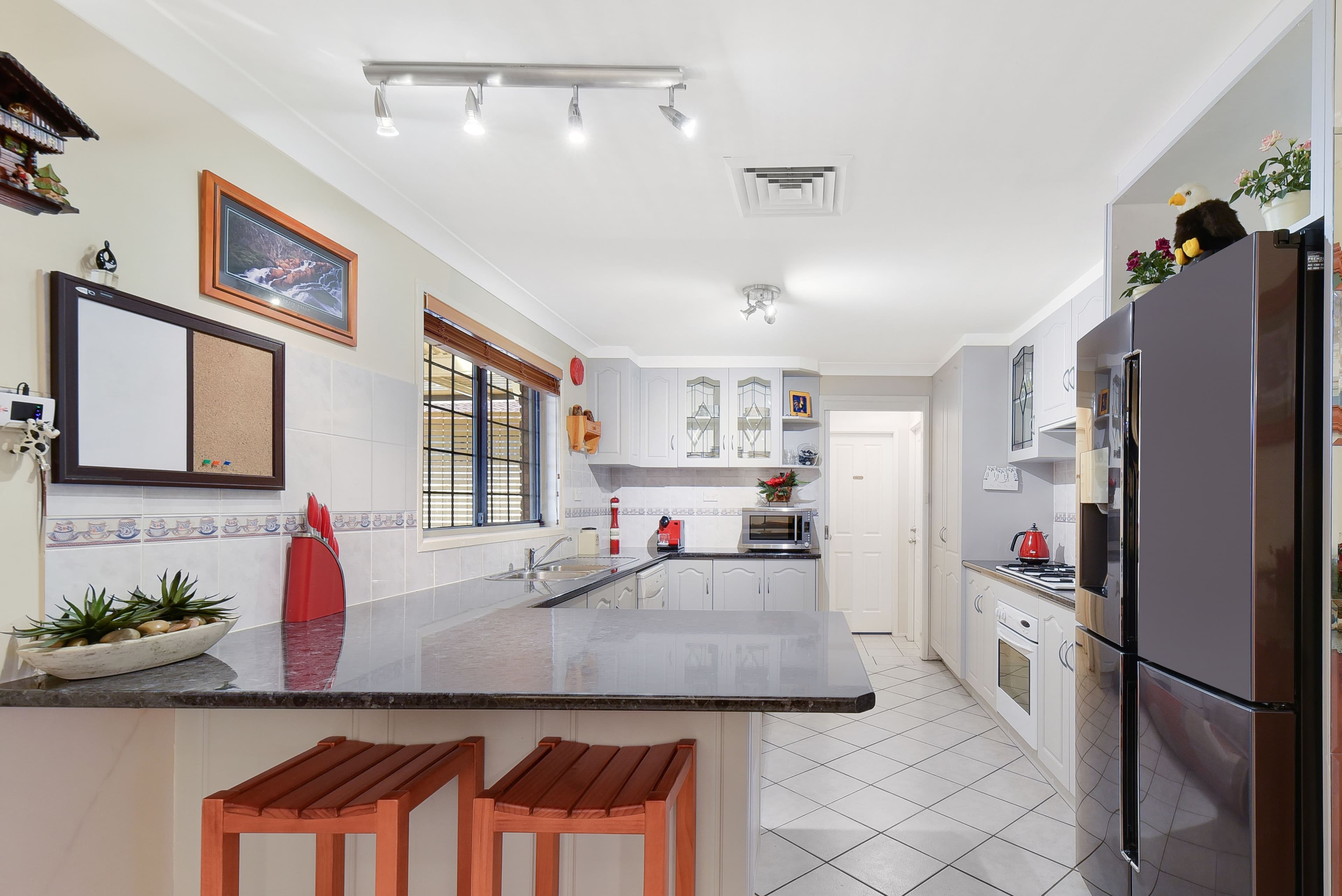 3 Barrenjoey Close, Woodbine - Thumbnail 5