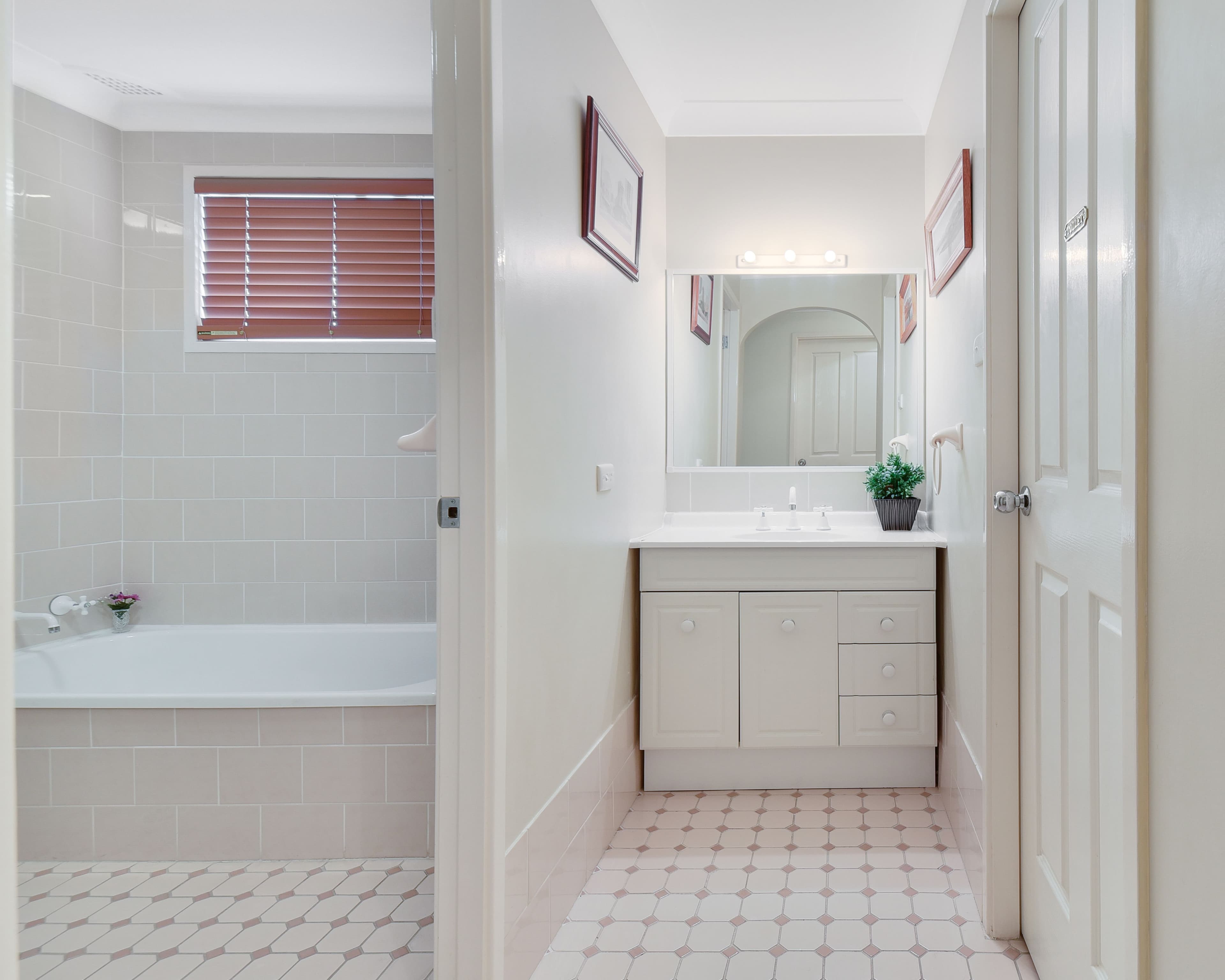 3 Barrenjoey Close, Woodbine - Thumbnail 8