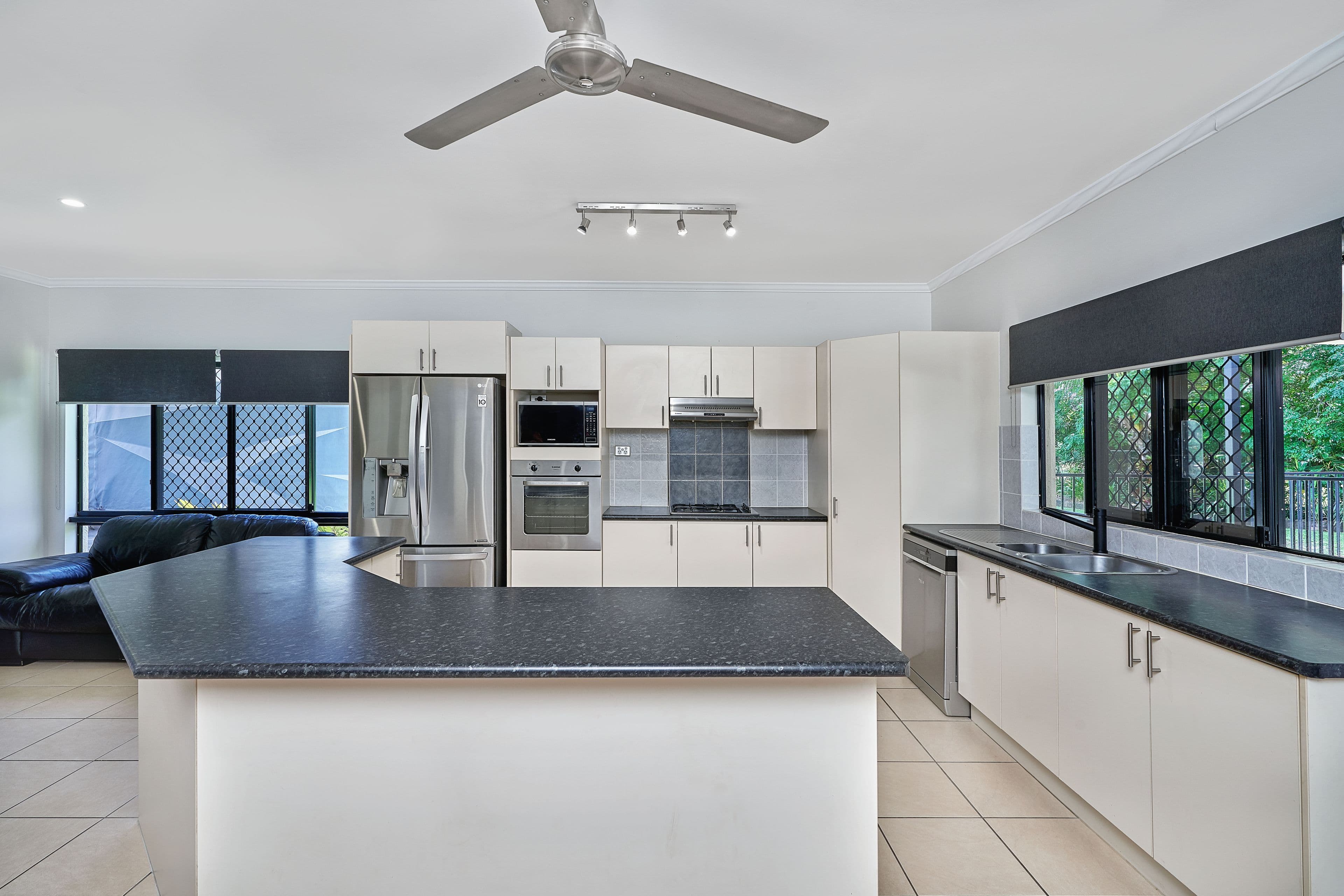 22-24 Burn Close, Gordonvale QLD 4865, Gordonvale - Thumbnail 7