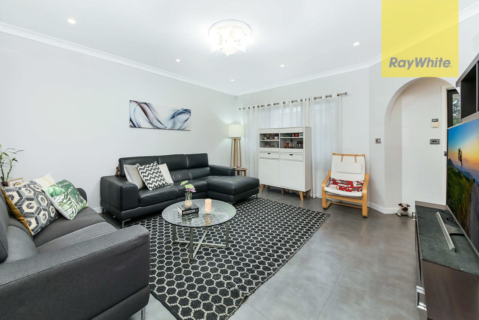 17 First Street, Granville - Thumbnail 2