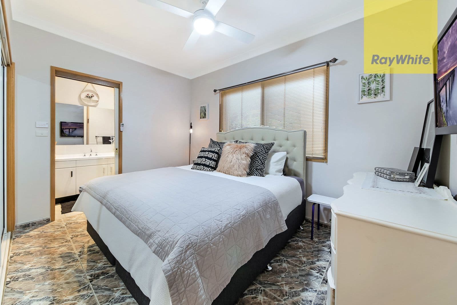 17 First Street, Granville - Thumbnail 7