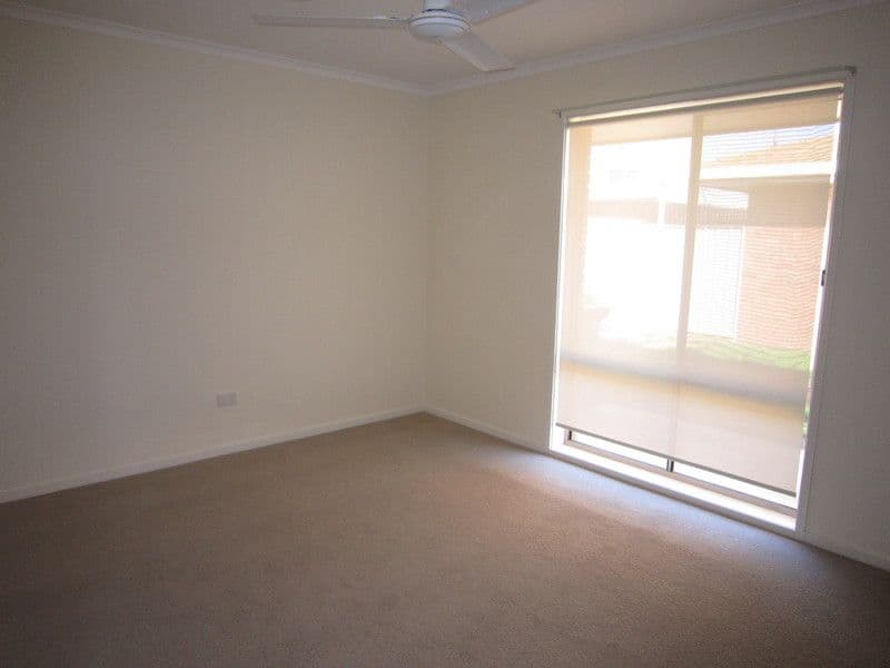 122 Crossen Street, ECHUCA VIC 3564, Echuca - Thumbnail 4