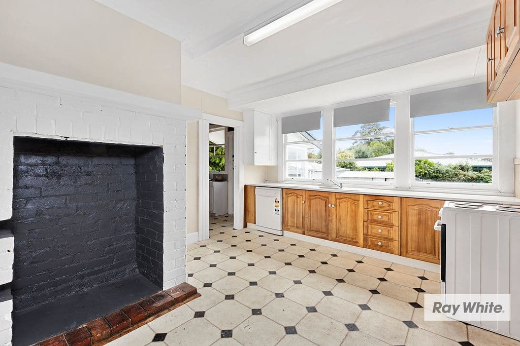 25 Hogg Street, Wynyard TAS 7325, Wynyard - Thumbnail 5