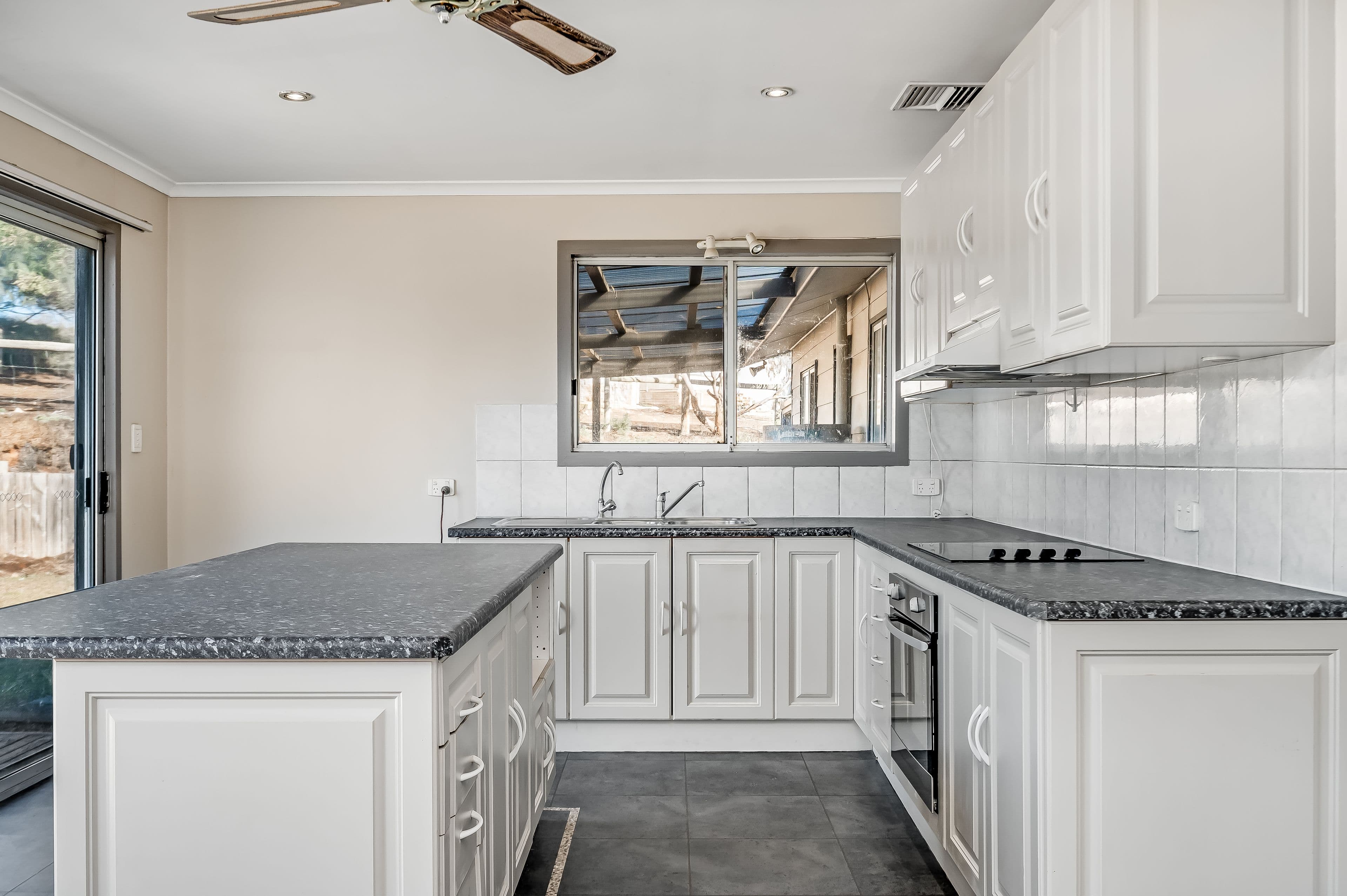 12 Centre Road, Cowirra SA 5238, Cowirra - Thumbnail 4
