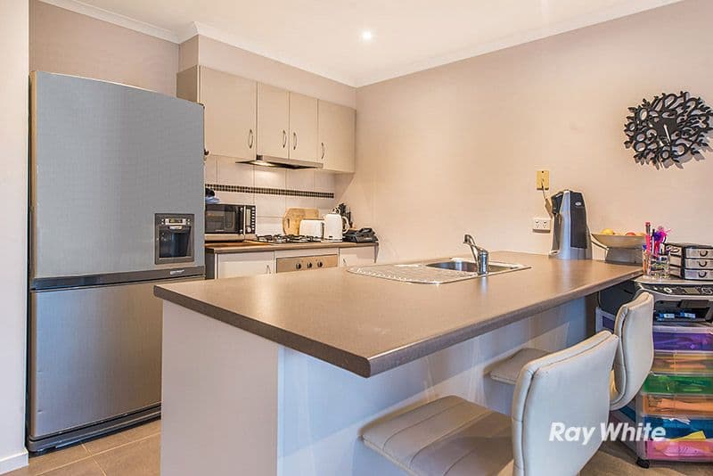 54 Greenaway Terrace, Cranbourne East VIC 3977, Cranbourne East - Thumbnail 2