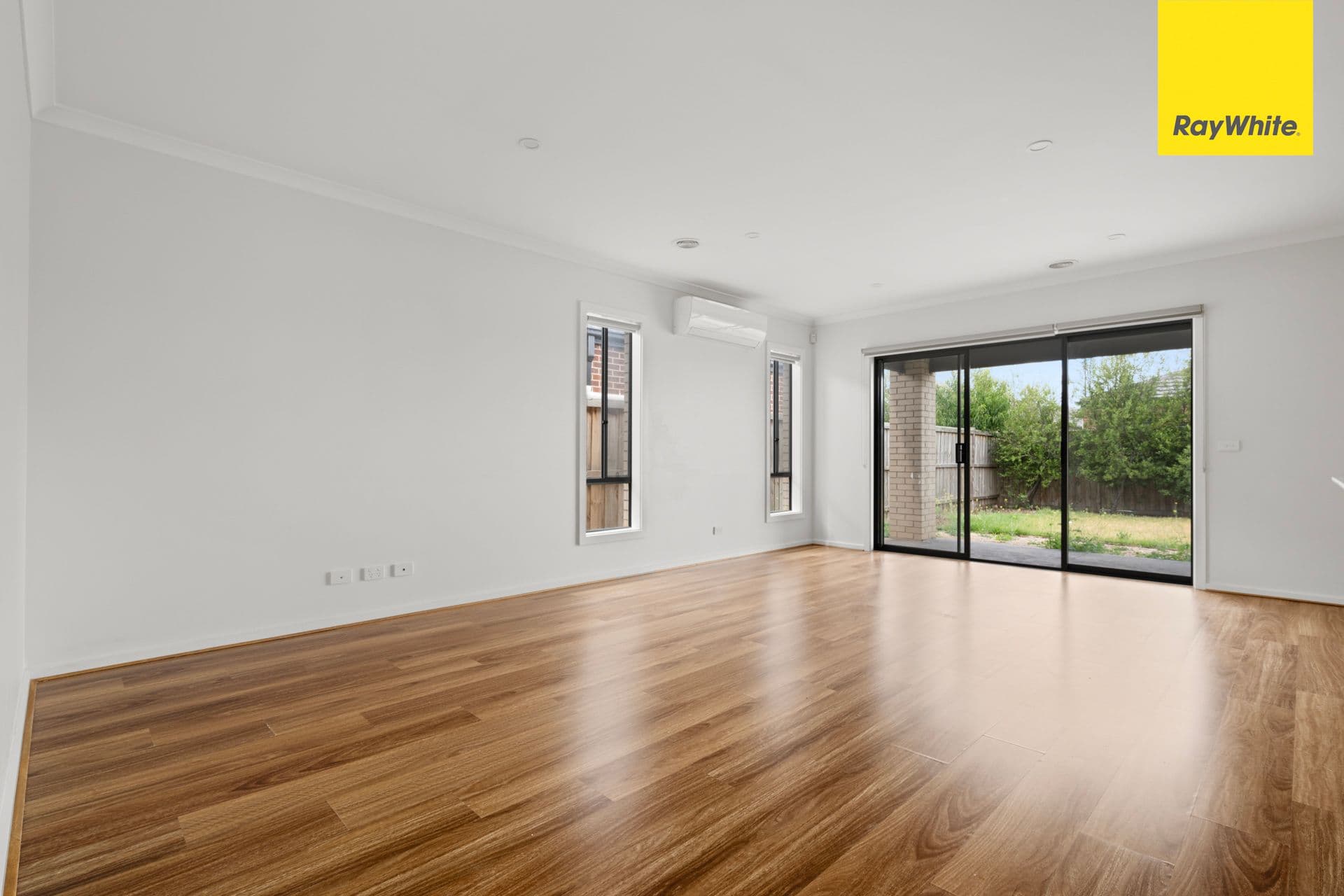 16 Midgard Road, WEIR VIEWS VIC 3338, Weir Views - Thumbnail 4
