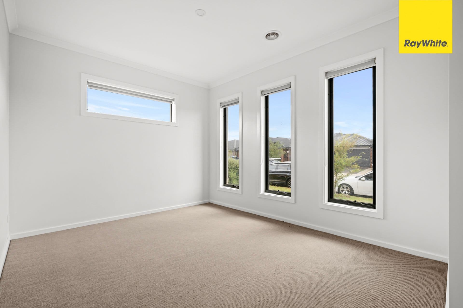 16 Midgard Road, WEIR VIEWS VIC 3338, Weir Views - Thumbnail 5
