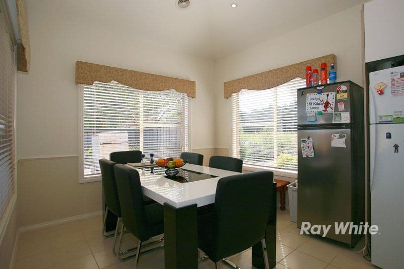 1 Hawkshead Place, CRANBOURNE NORTH VIC 3977, Cranbourne North - Thumbnail 4