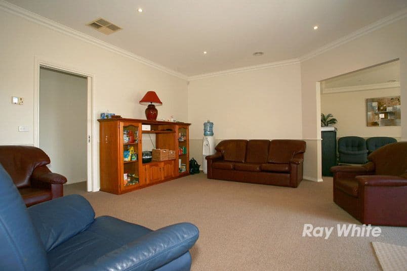 1 Hawkshead Place, CRANBOURNE NORTH VIC 3977, Cranbourne North - Thumbnail 8