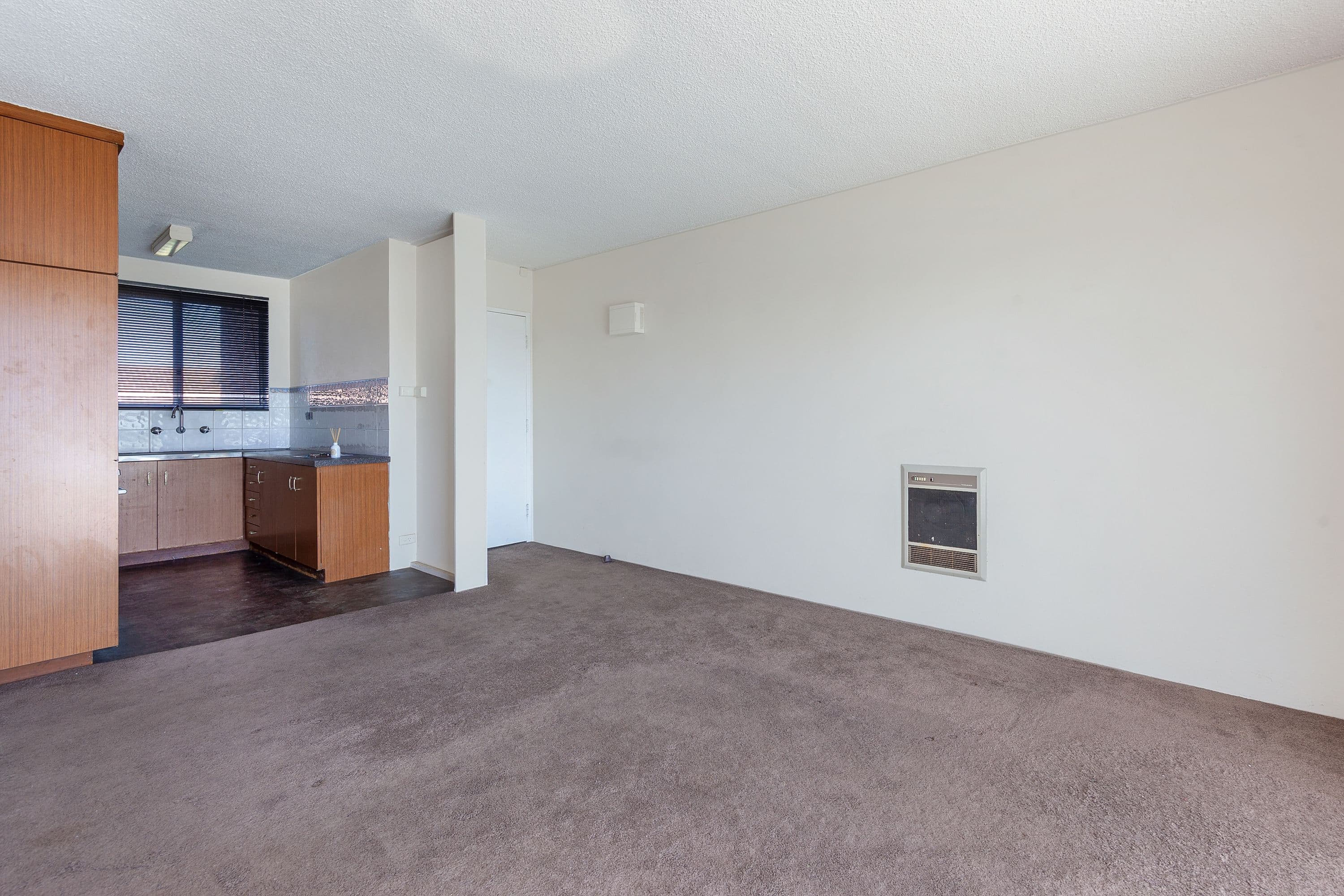 11 McKeahnie Street, Crestwood NSW 2620, Crestwood - Thumbnail 4
