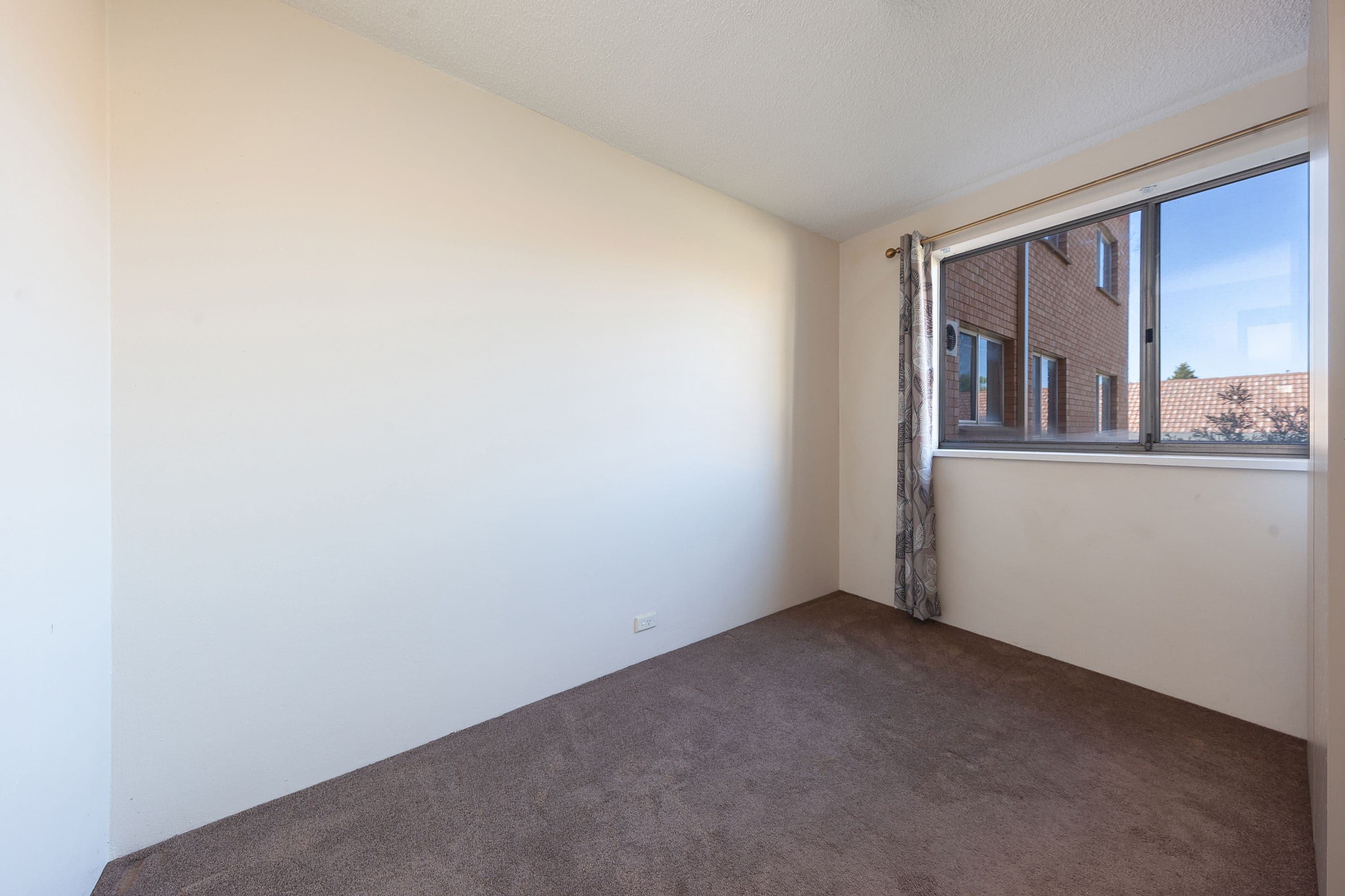 11 McKeahnie Street, Crestwood NSW 2620, Crestwood - Thumbnail 7