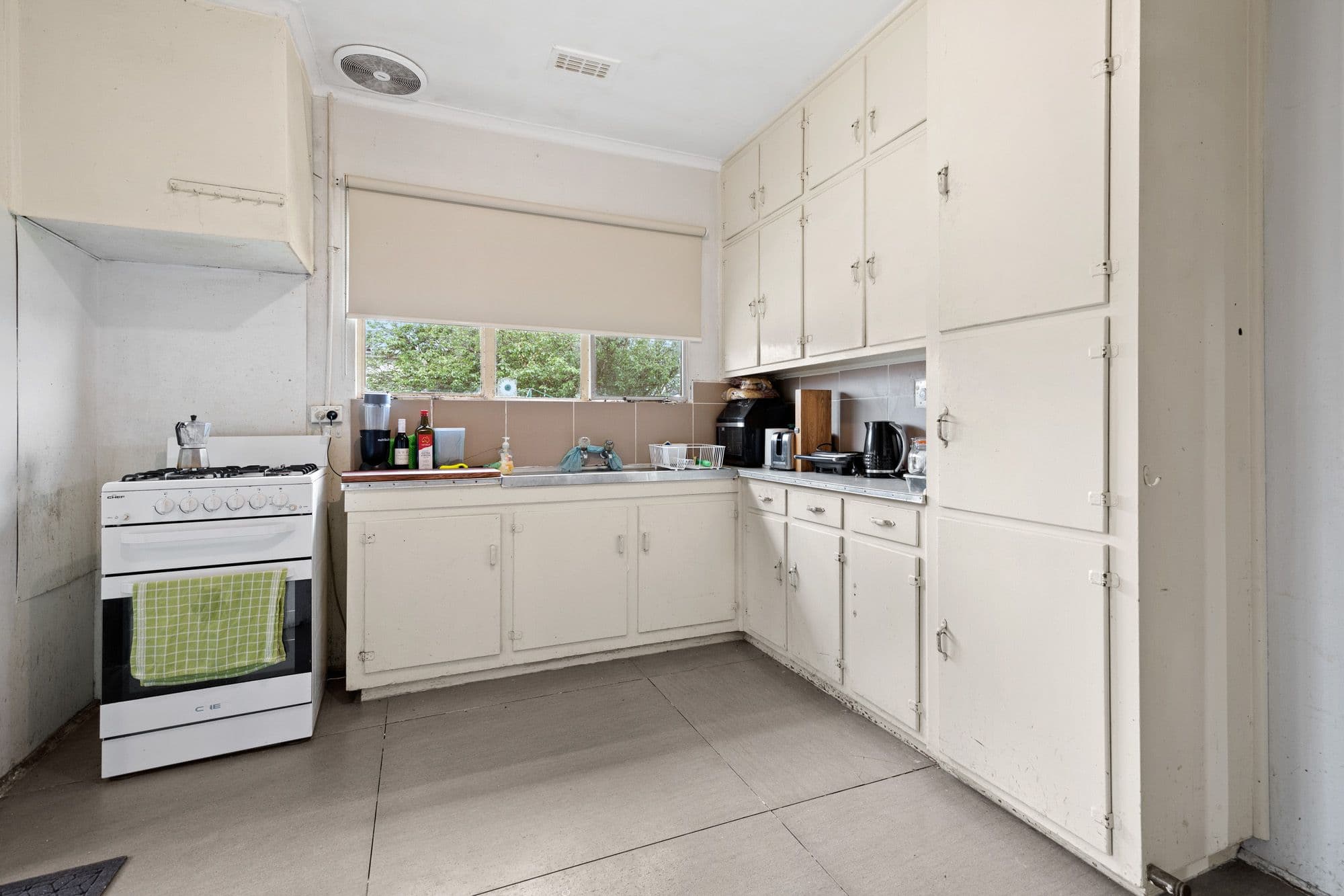 10 Williams Road, Laverton VIC 3028, Laverton - Thumbnail 2