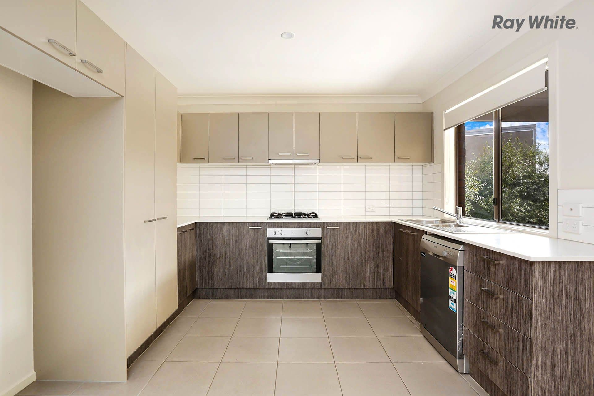 64 Grassbird Drive, Point Cook VIC 3030, Point Cook - Thumbnail 6