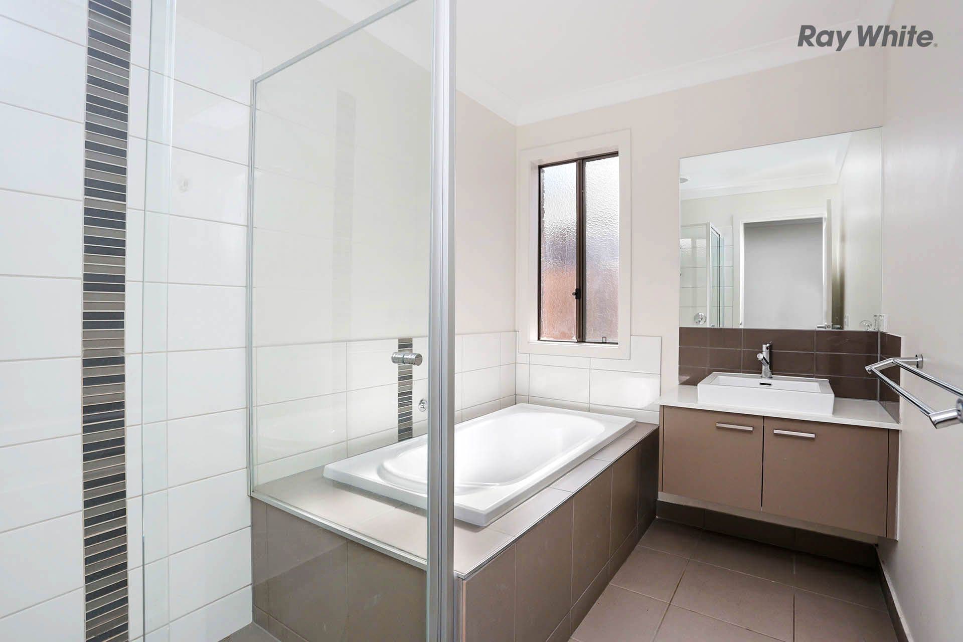 64 Grassbird Drive, Point Cook VIC 3030, Point Cook - Thumbnail 7