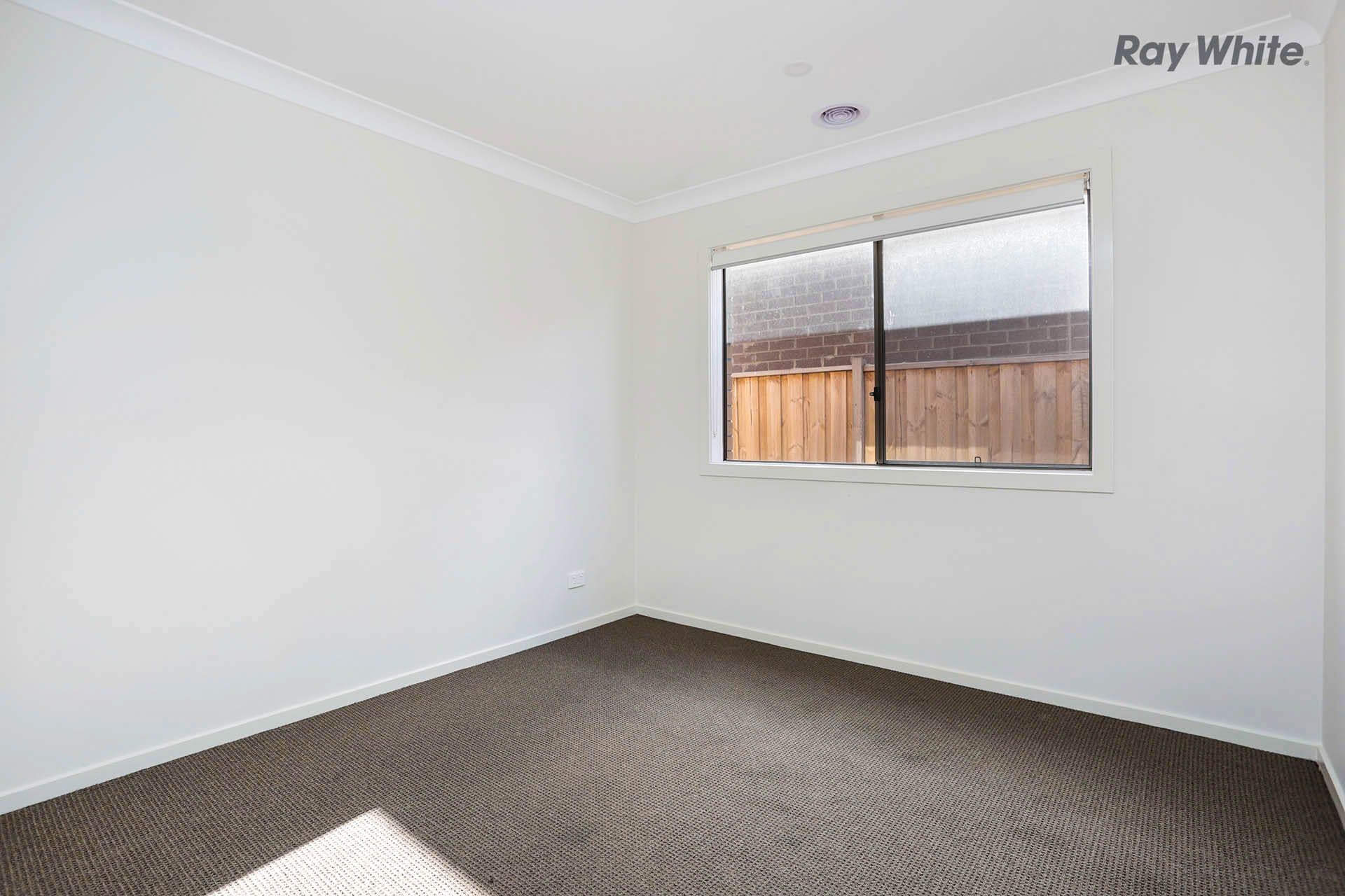 64 Grassbird Drive, Point Cook VIC 3030, Point Cook - Thumbnail 8