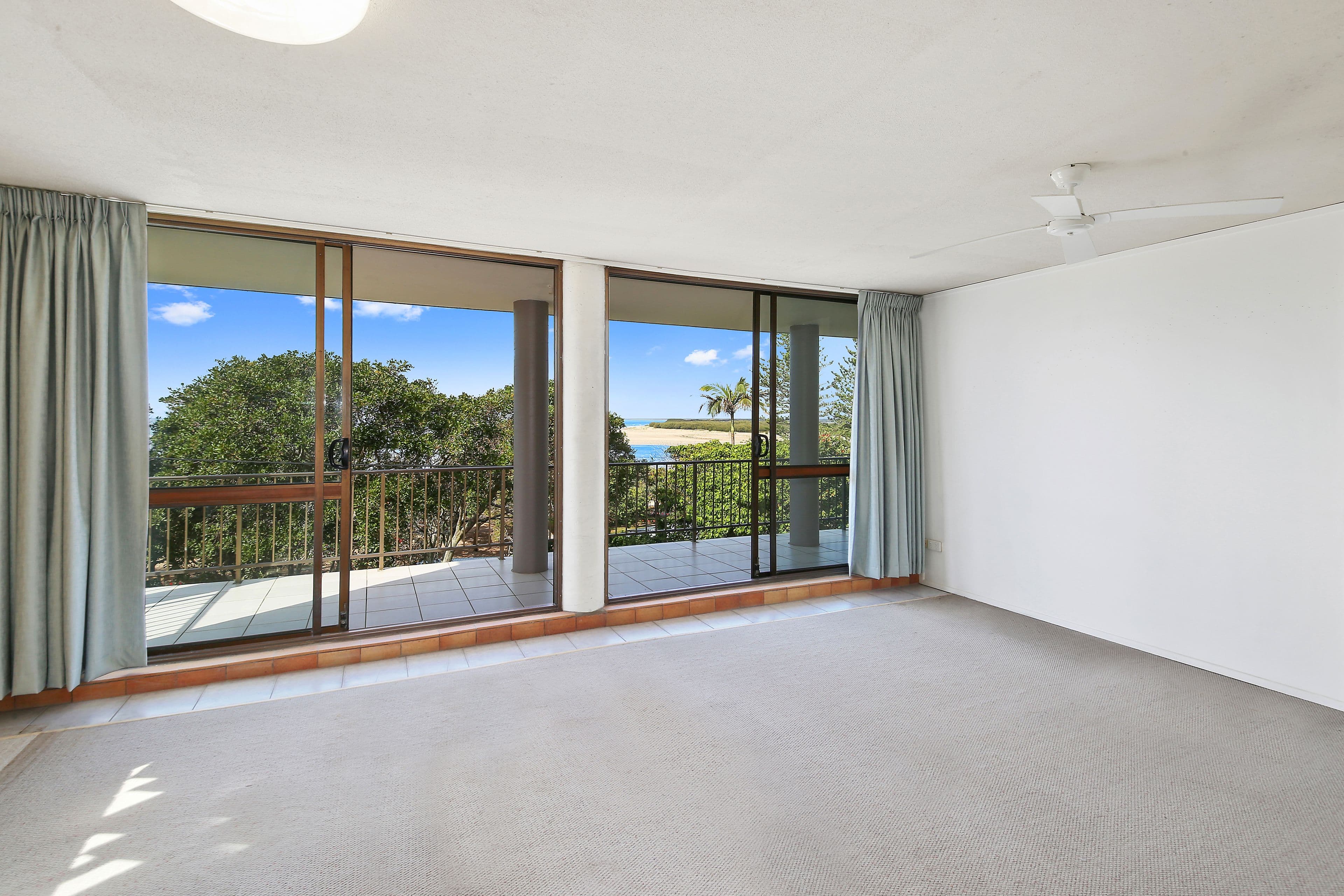 19 Bulcock Beach Esplanade, Caloundra QLD 4551, Caloundra - Thumbnail 3