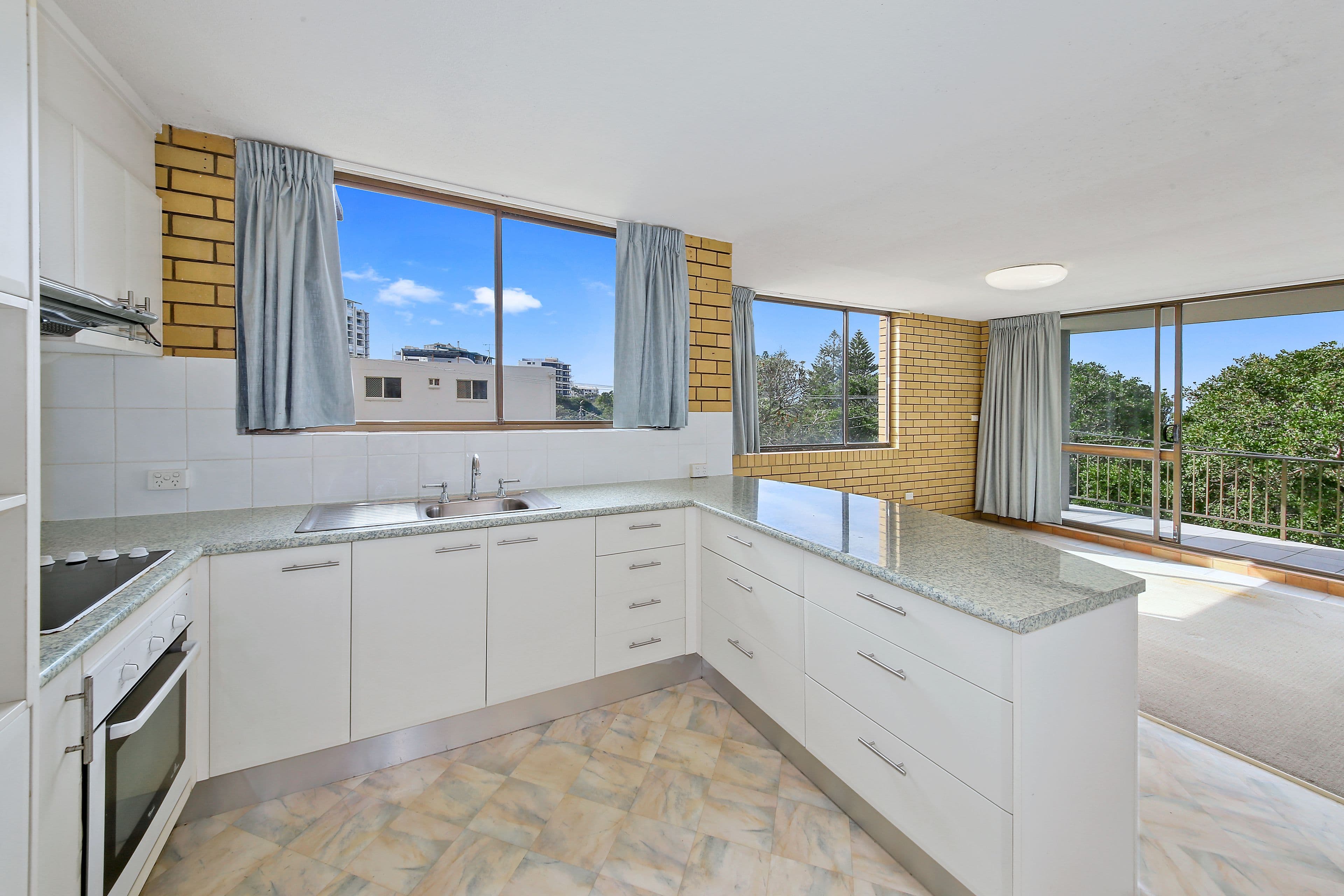 19 Bulcock Beach Esplanade, Caloundra QLD 4551, Caloundra - Thumbnail 4