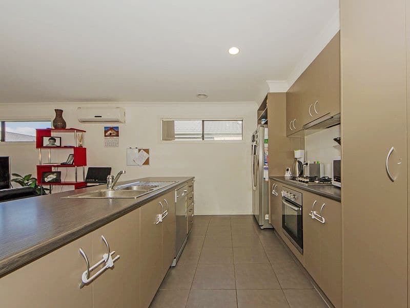 8 Shadbush Court, Truganina VIC 3029, Truganina - Thumbnail 6