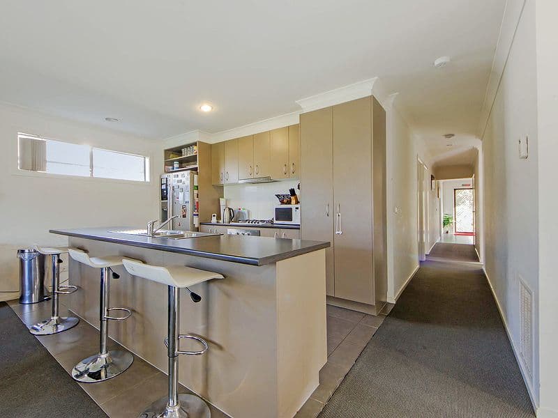 8 Shadbush Court, Truganina VIC 3029, Truganina - Thumbnail 7