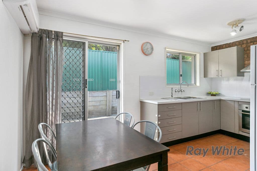 90 Cumberland Drive, Alexandra Hills QLD 4161, Alexandra Hills - Thumbnail 2
