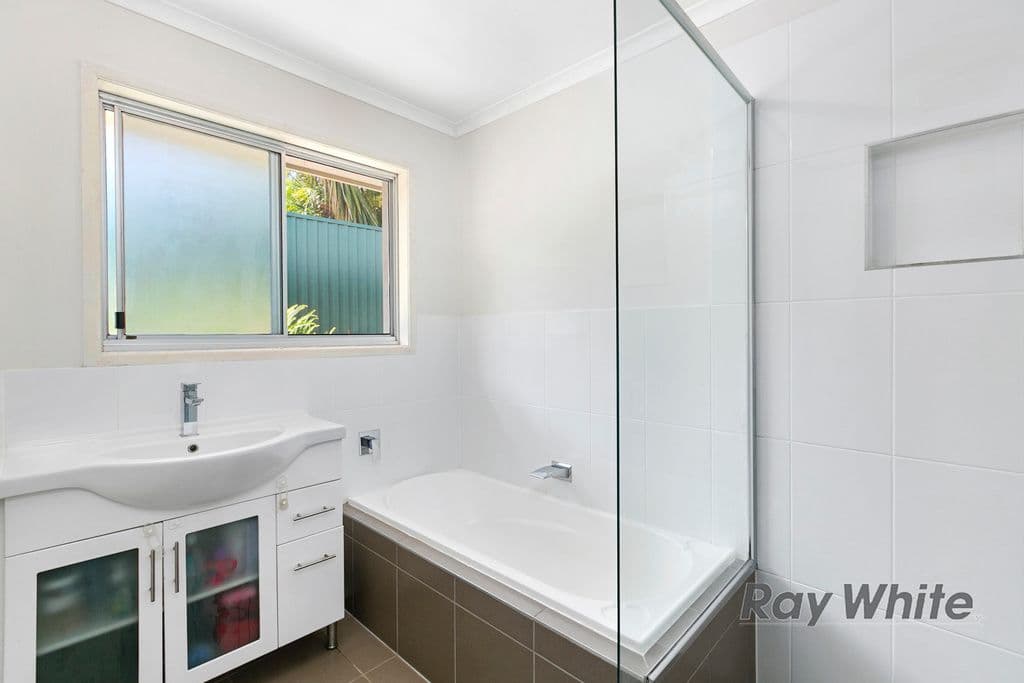 90 Cumberland Drive, Alexandra Hills QLD 4161, Alexandra Hills - Thumbnail 3