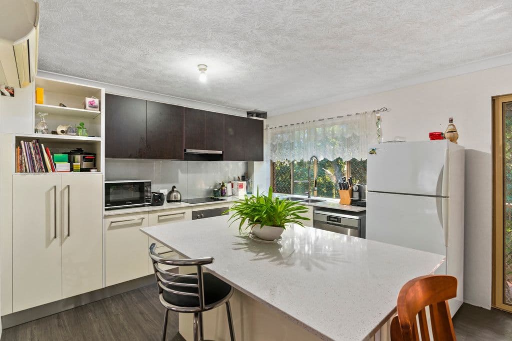 5 Clancy Court, Tugun QLD 4224, Tugun - Thumbnail 2