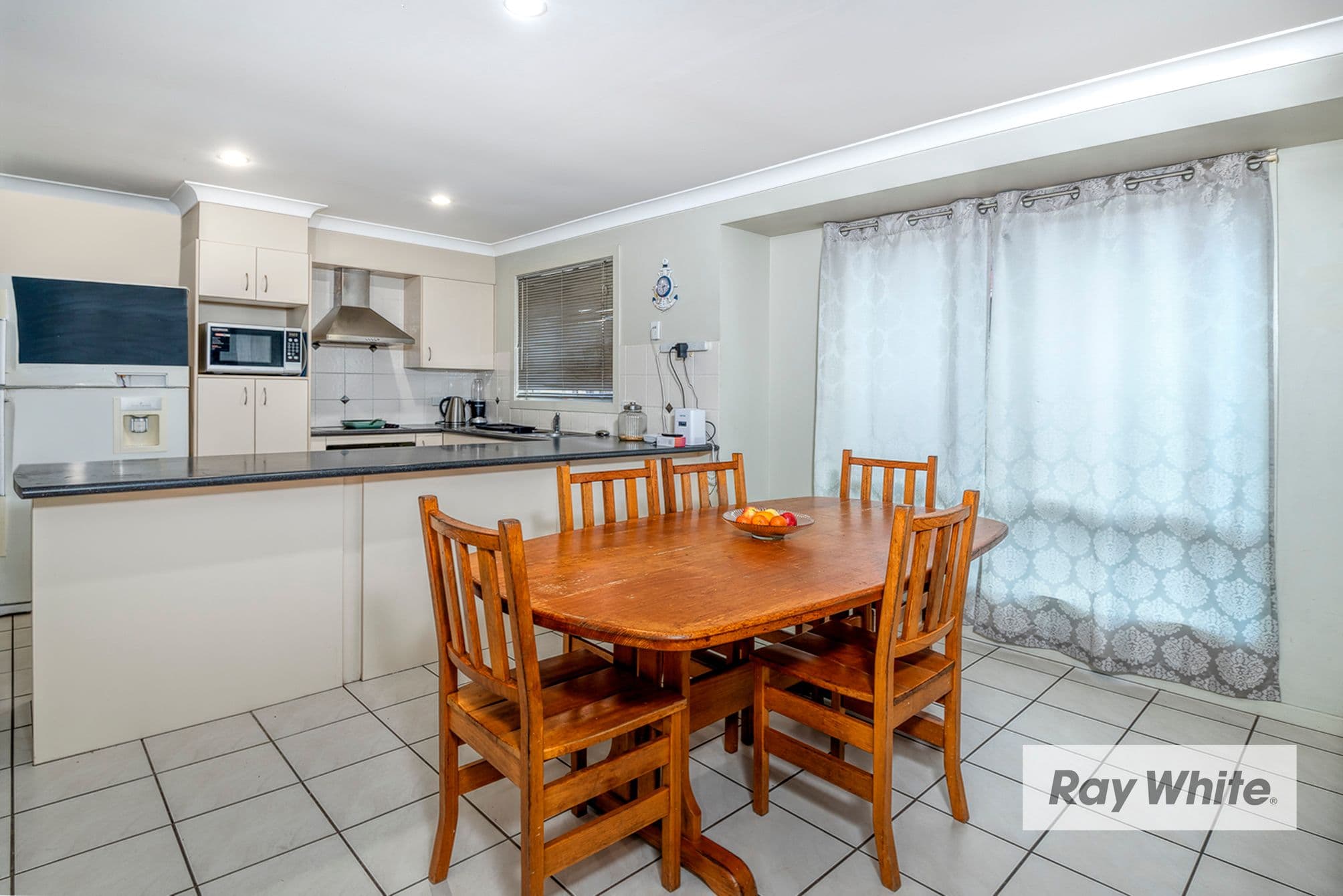 18 Pearse Street, Collingwood Park QLD 4301, Collingwood Park - Thumbnail 2