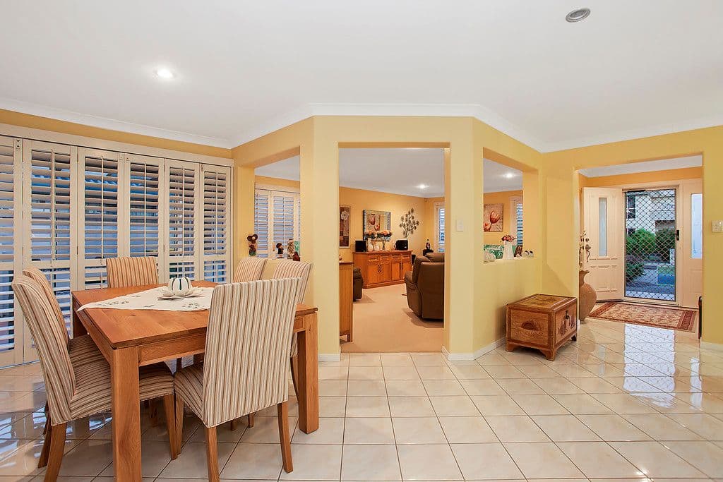 7 Nyoka Court, ELANORA QLD 4221, Elanora - Thumbnail 7