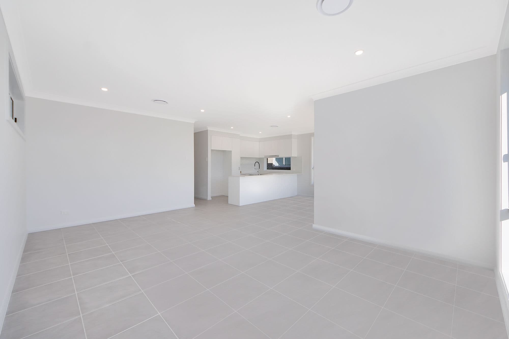207 Village Circuit, Gregory Hills - Thumbnail 4