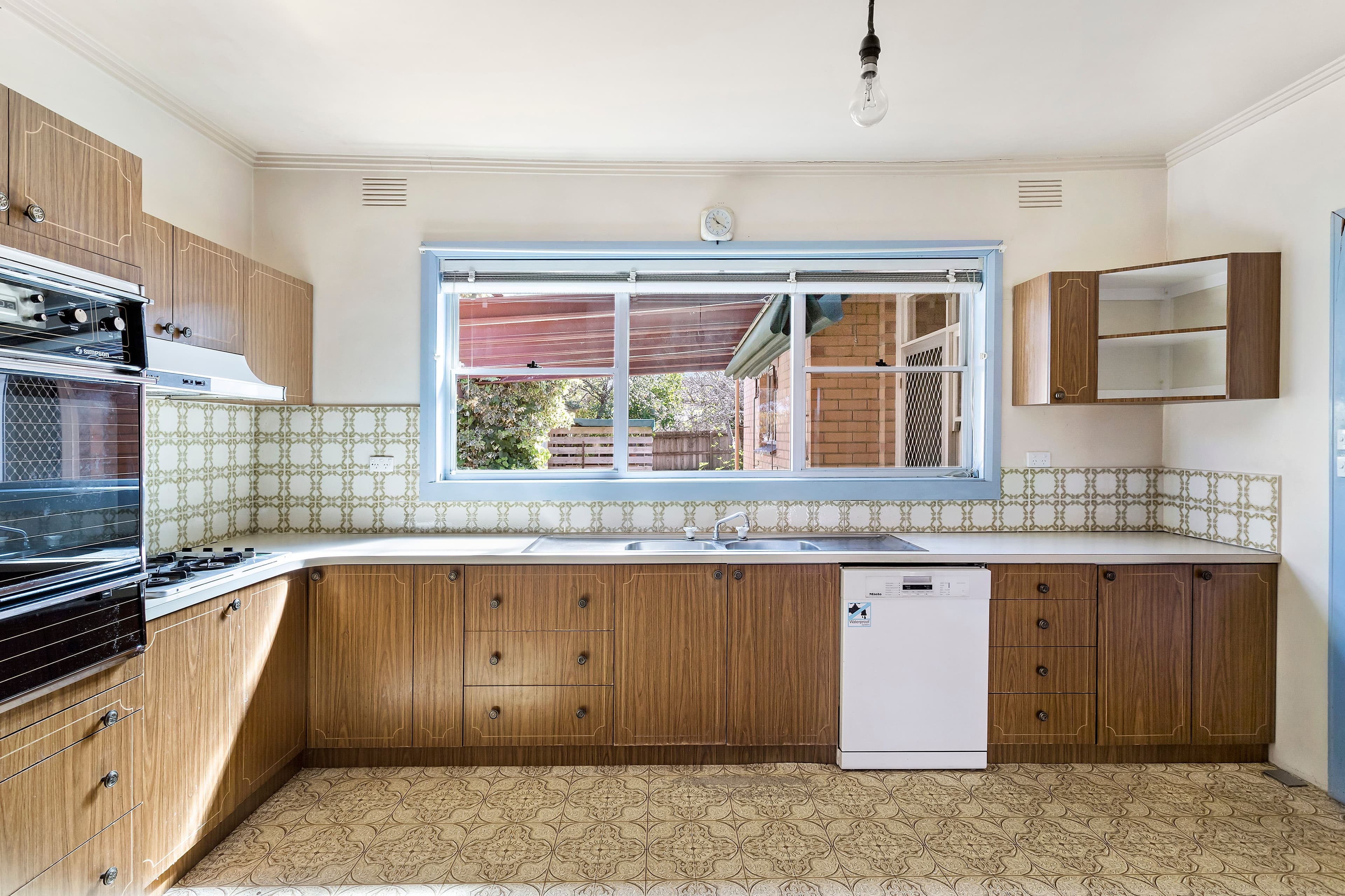 9 Claudel Street, Oakleigh East VIC 3166, Oakleigh East - Thumbnail 2