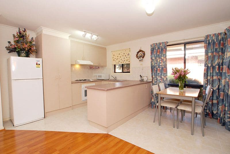 14  Fourth Avenue, CHELSEA HEIGHTS VIC 3196, Chelsea Heights - Thumbnail 2