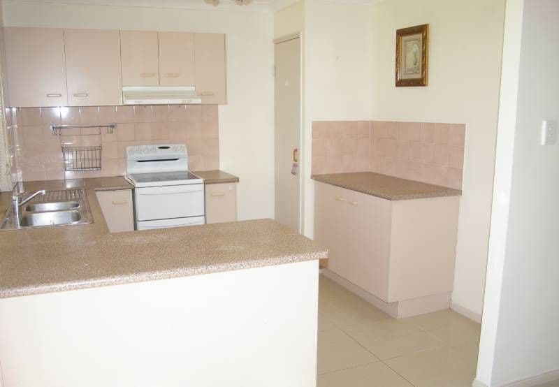 90 Moreton Downs Drive, DECEPTION BAY QLD 4508, Deception Bay - Thumbnail 2