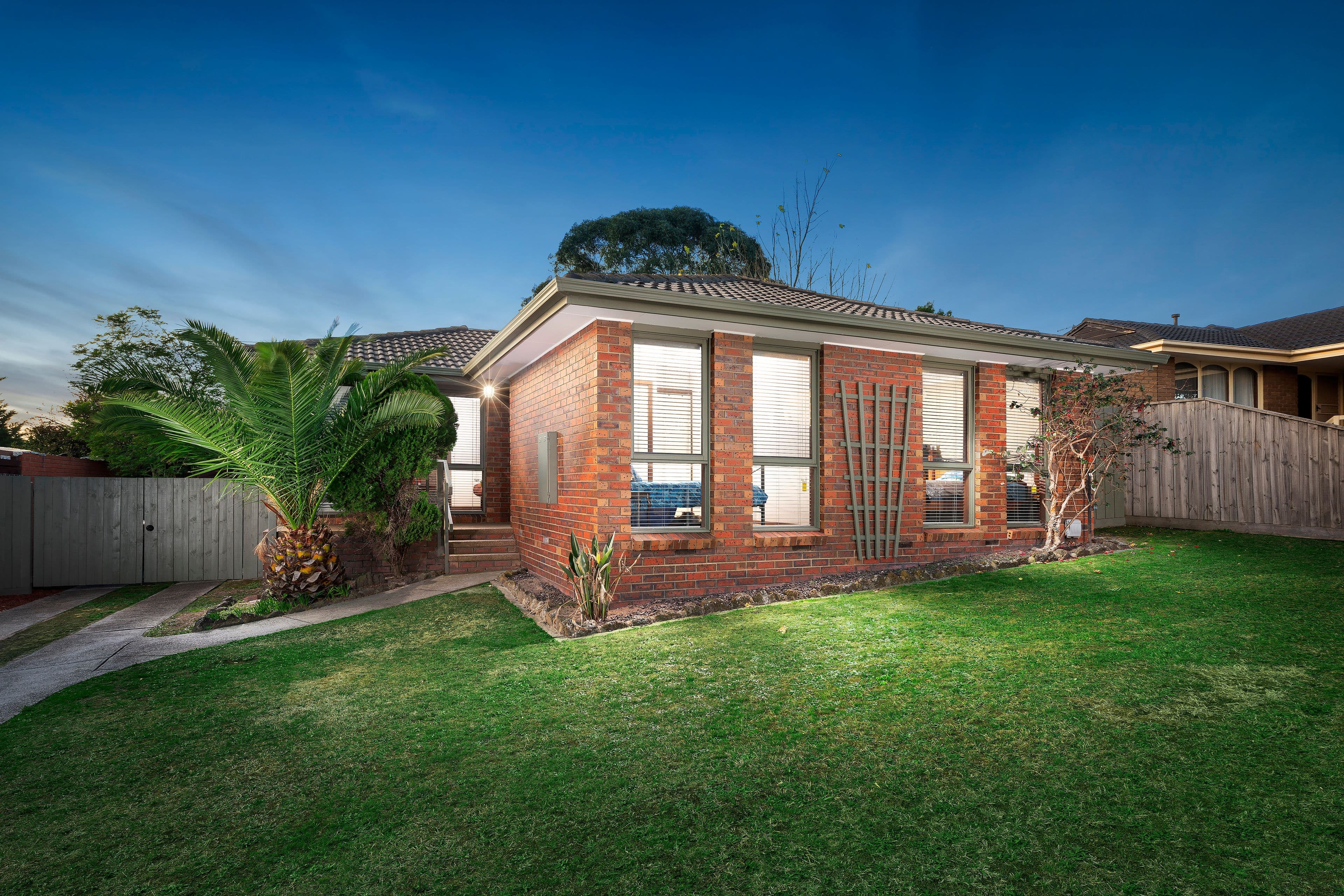 7 Currie Avenue, Endeavour Hills VIC 3802, Endeavour Hills - Image 1