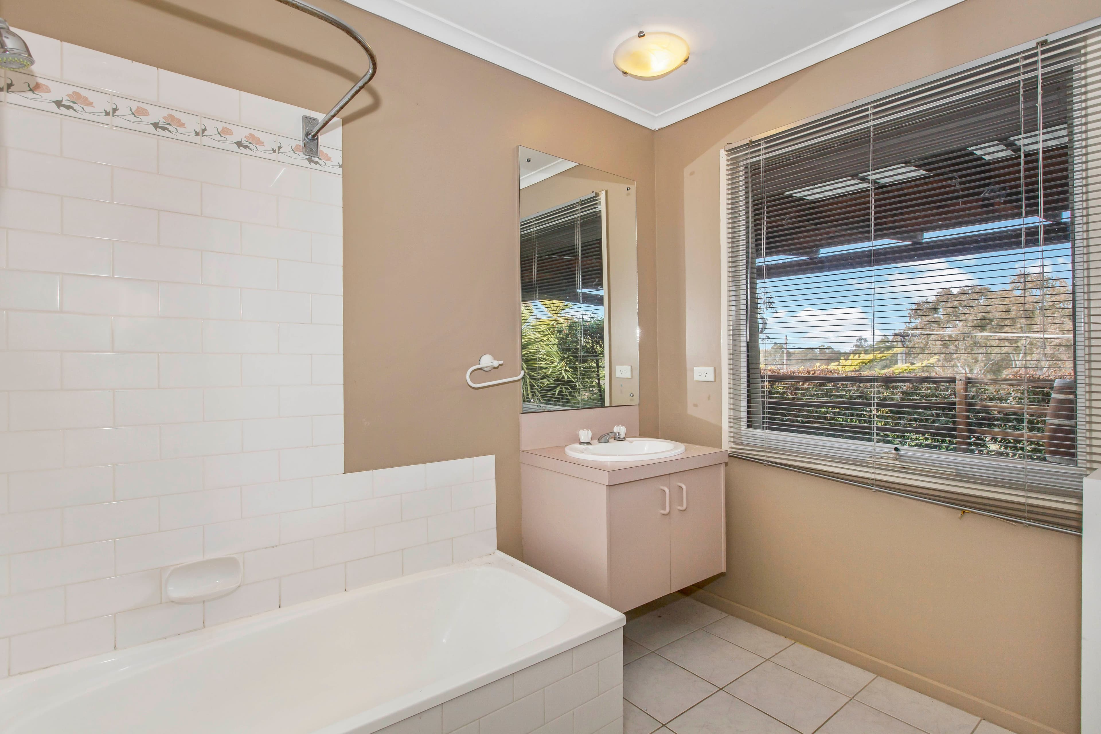 21-23 Hanley Crescent, Seymour VIC 3660, Seymour - Thumbnail 7