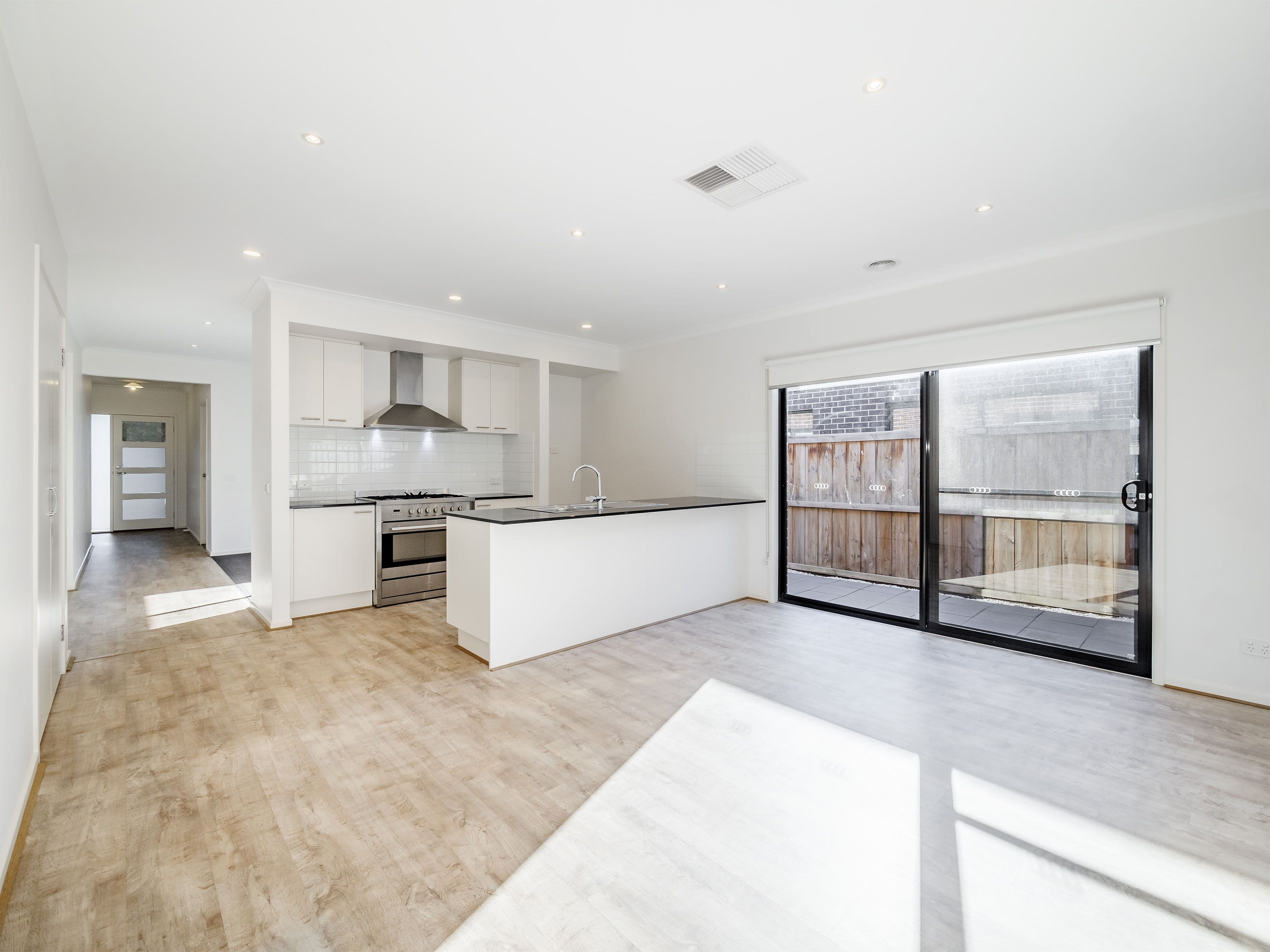 35 Honeybark Crescent, Lyndhurst VIC 3975, Lyndhurst - Thumbnail 4