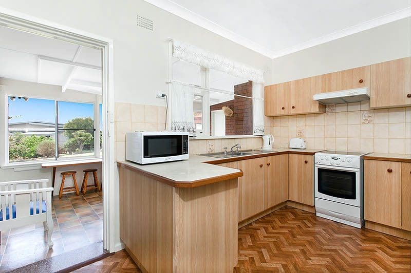9 Cliff Avenue, BARRACK POINT NSW 2528, Barrack Point - Thumbnail 2