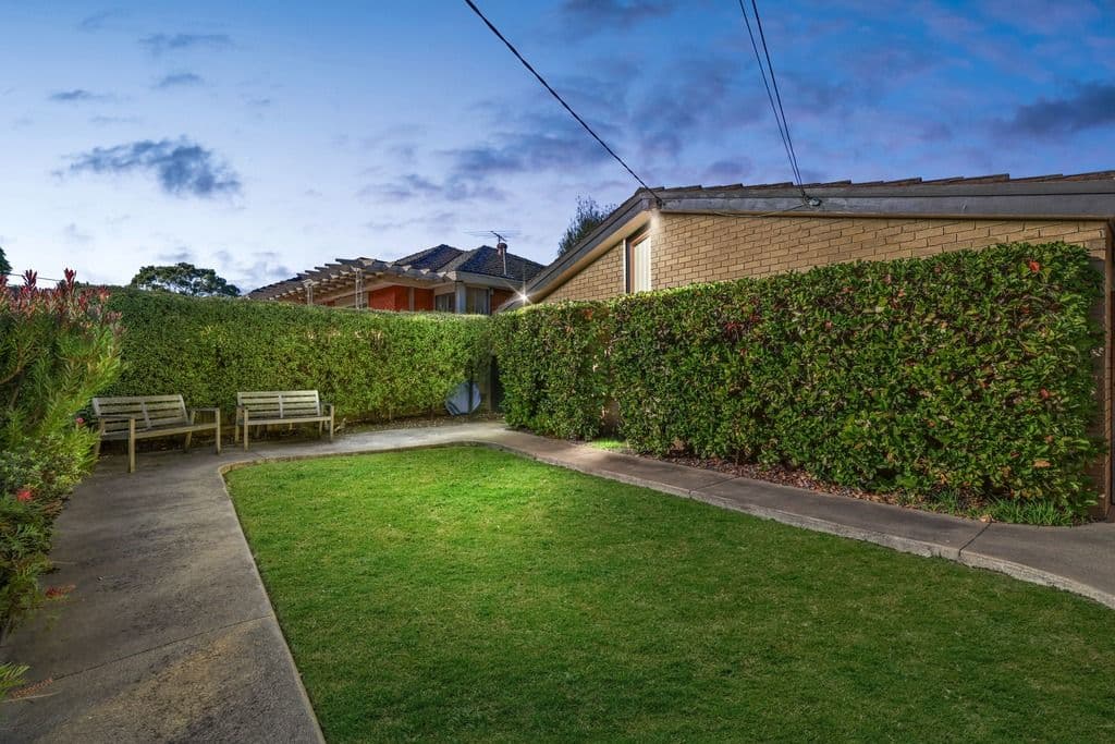 8 Heany Street, Mount Waverley VIC 3149, Mount Waverley - Thumbnail 3