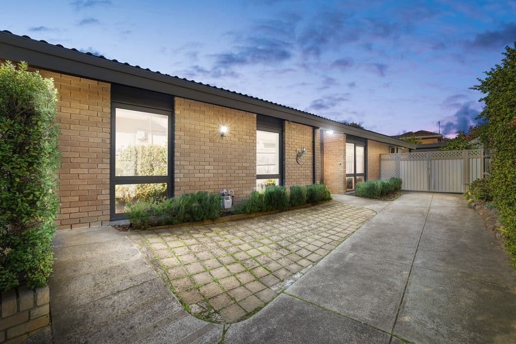 8 Heany Street, Mount Waverley VIC 3149, Mount Waverley - Thumbnail 4