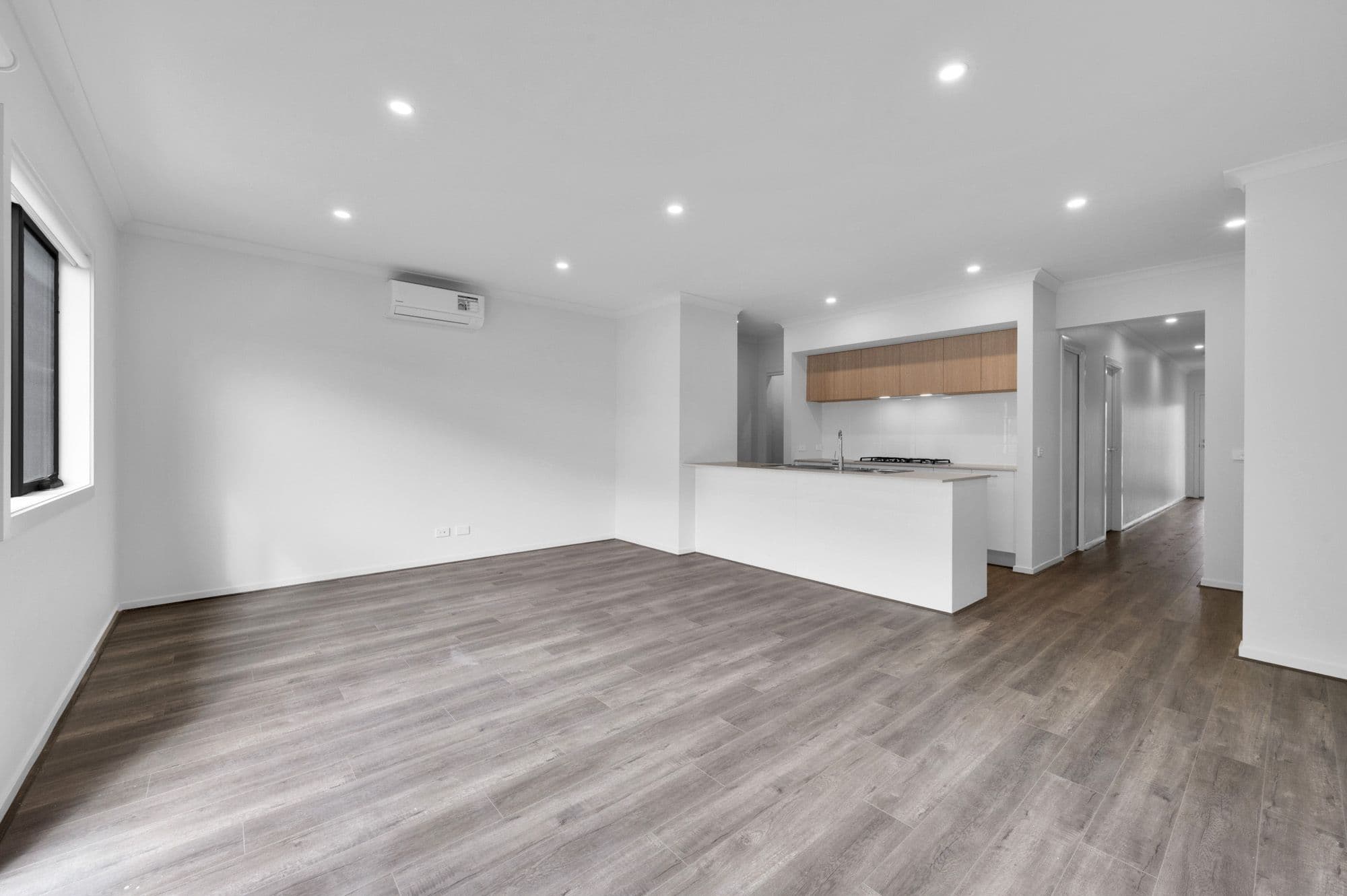 5 Somme Crescent, Berwick VIC 3806, Berwick - Thumbnail 2