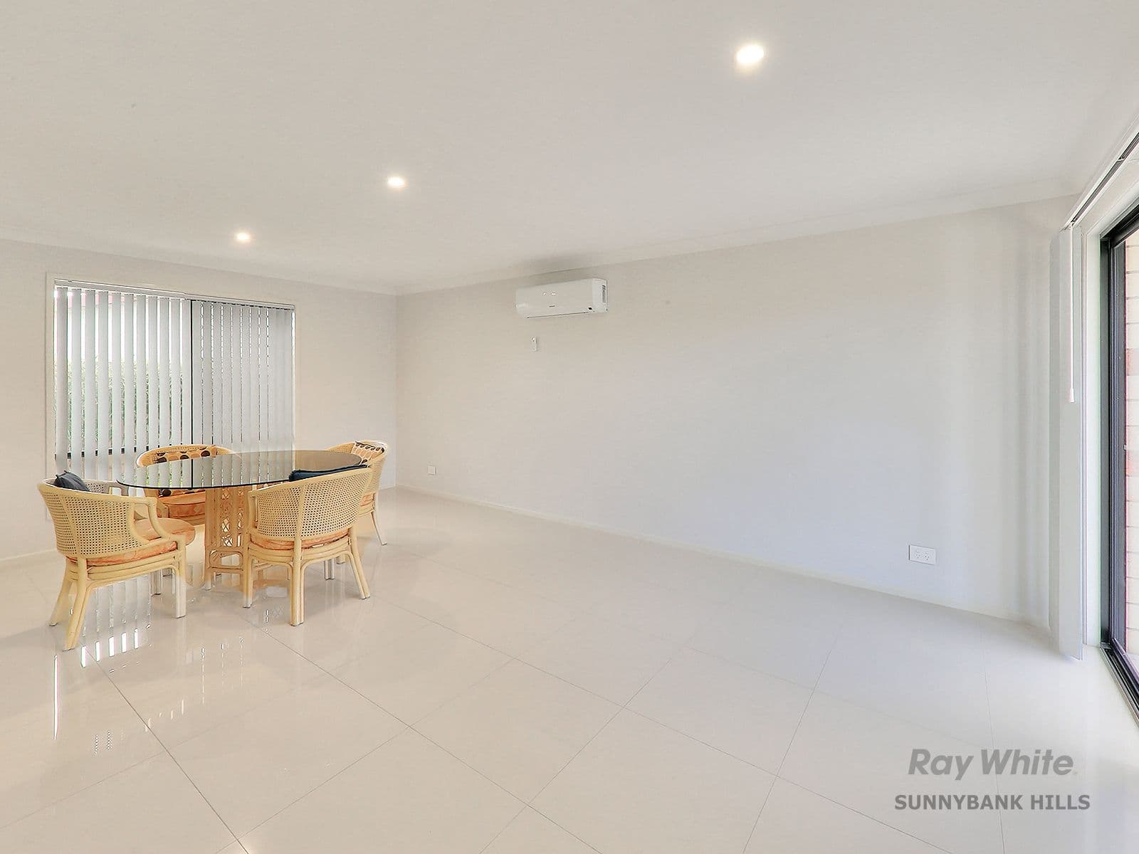 98 Warrigal Road, Runcorn QLD 4113, Runcorn - Thumbnail 4