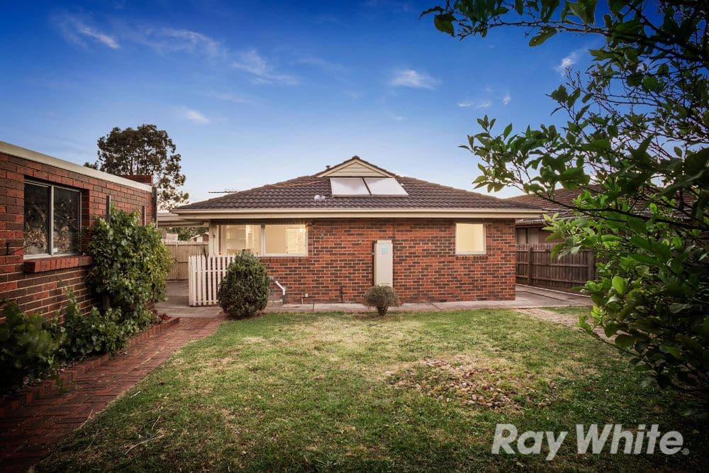 40 Roycroft Avenue, Mill Park VIC 3082, Mill Park - Thumbnail 8