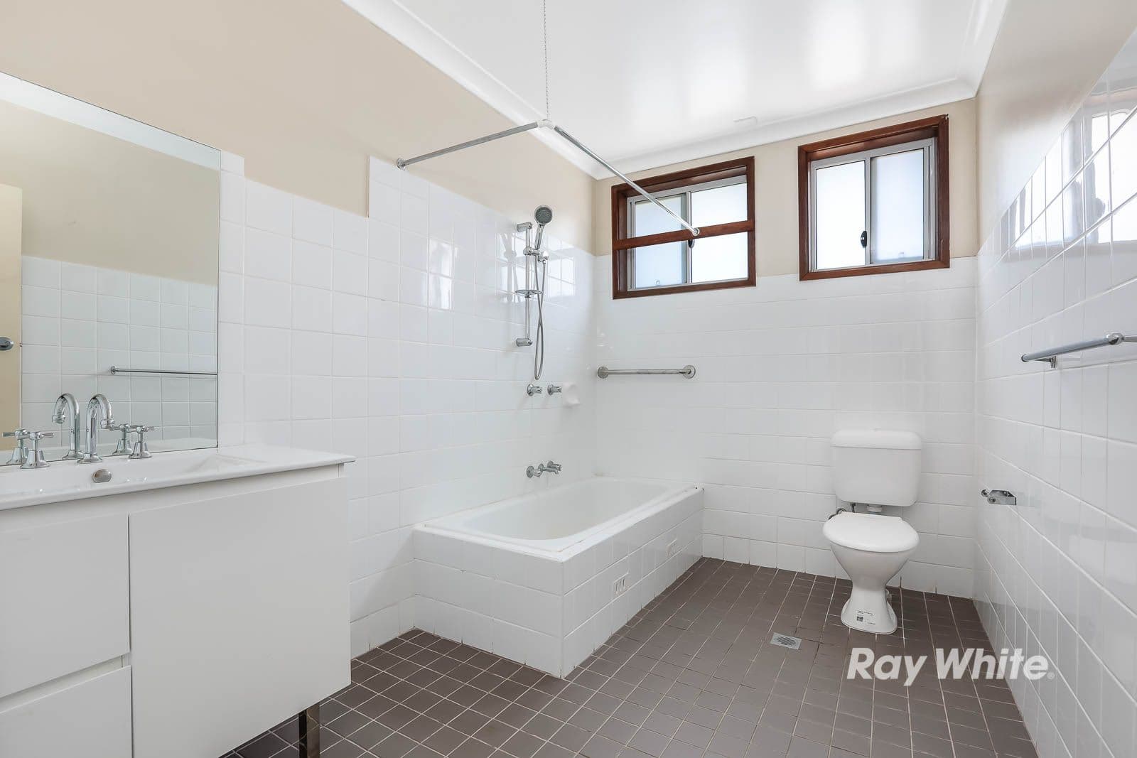 4 Garthowen Crescent, Castle Hill - Thumbnail 8