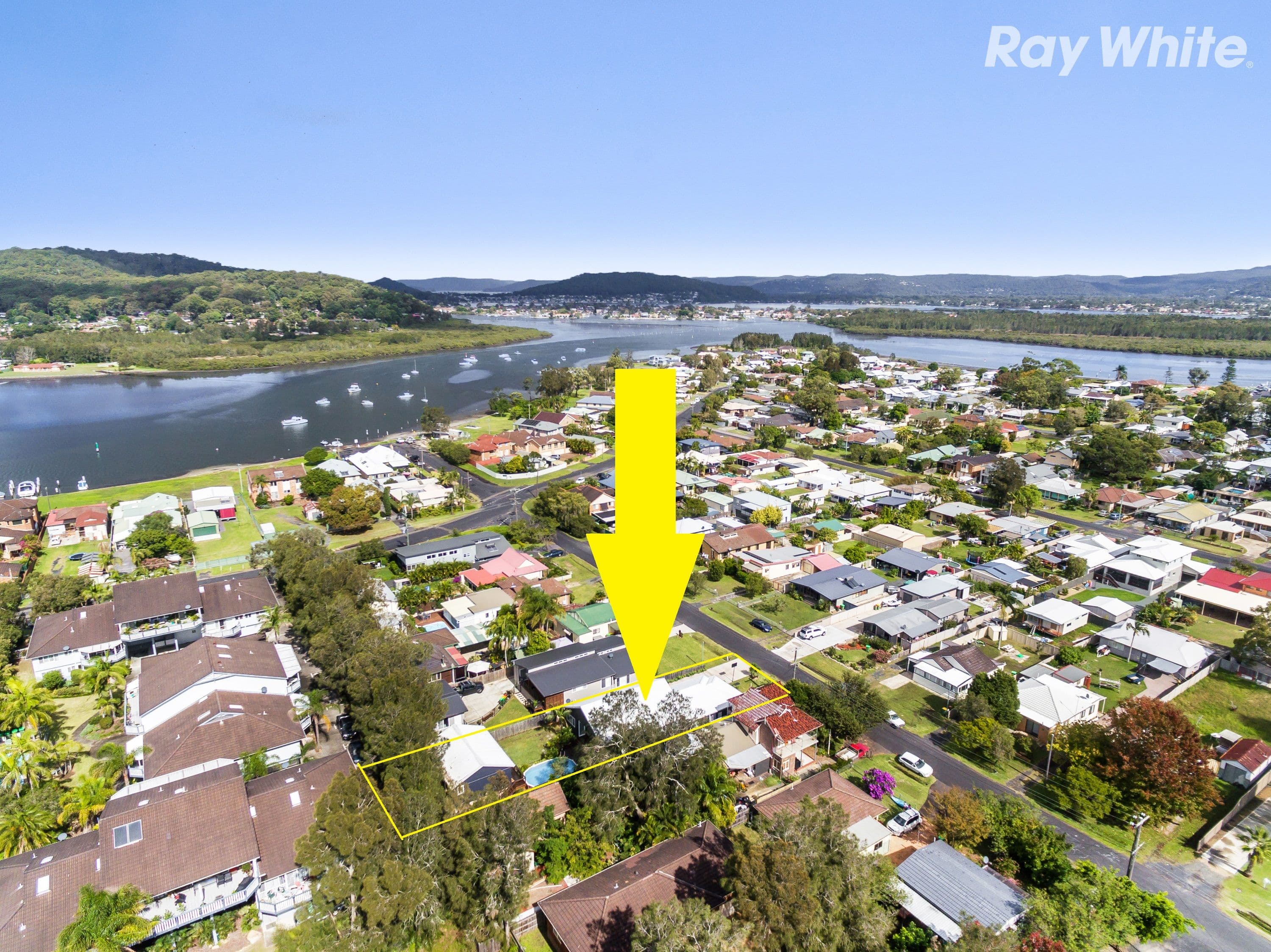 17 Restella Avenue, Davistown - Thumbnail 2